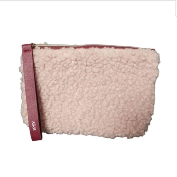 Pink Fuzzy and furry Ipsy small wristlet new‎ - Picture 1 of 5